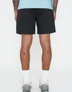 Training Club Everyday Shorts in Tan