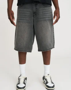 Vanguard Chains Baggy Fit Jorts in Washed Black