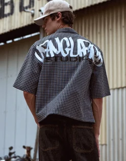 Vanguard Studios Cropped Short Sleeve Shirt in Black