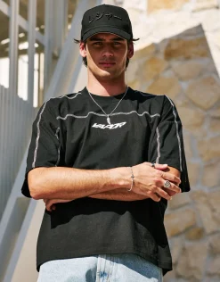 Vapor Overlocked Box Fit T Shirt in Black