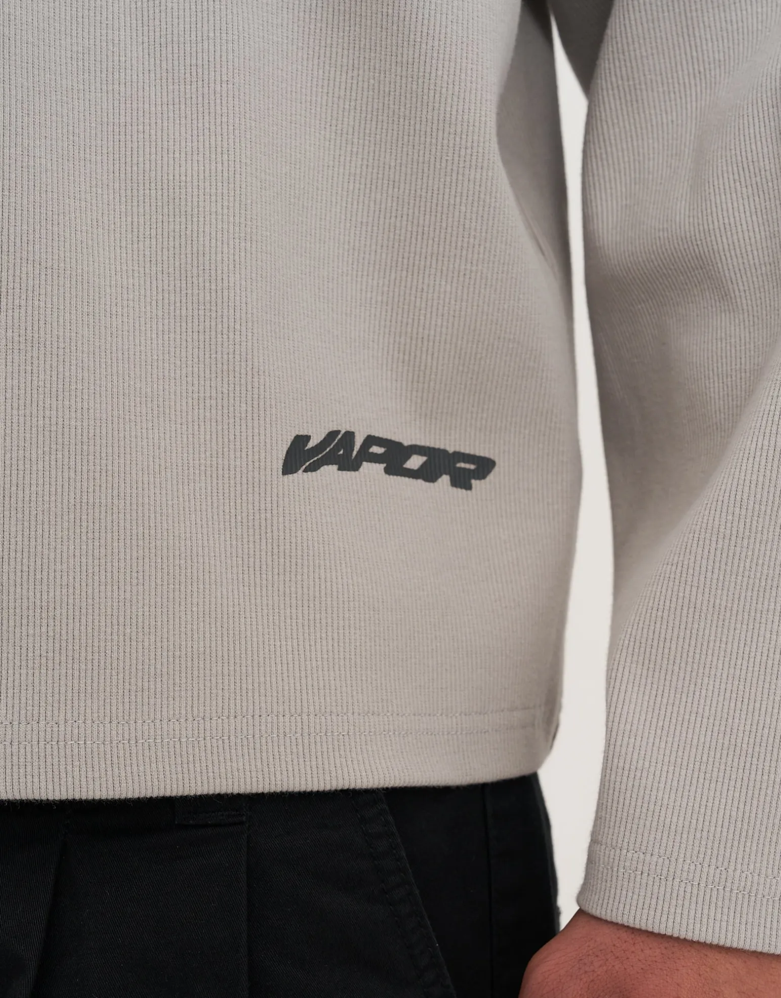 Vapor Textured Long Sleeve T Shirt in Black