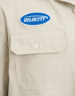 Velocity Cropped Short Sleeve Shirt in Desert Stone