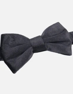 Velvet Bow Tie in Black