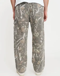 Vintage Foliage Carpenter Baggy Fit Pants in Camo