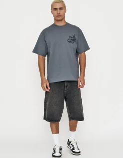 Weekend Club International Relaxed Fit T Shirt in Slate
